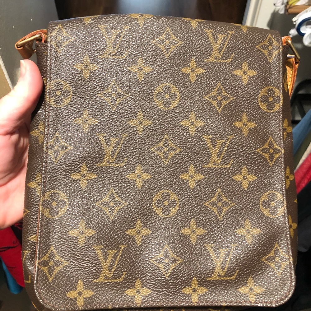 Louis Vuitton Mussete Salsa PM